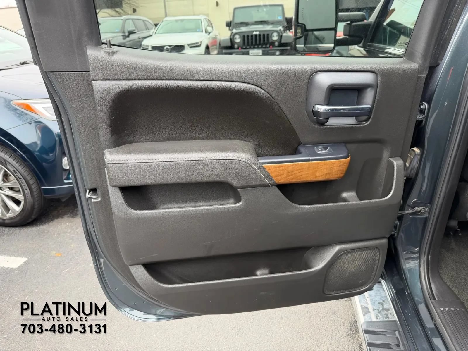 Used 2017 Chevrolet Silverado 1500 LTZ w/ Max Trailering Package AWD/4WD image 16