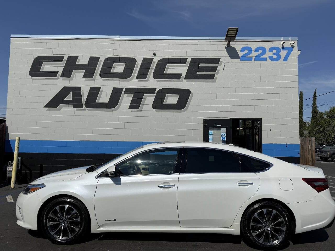 Used 2016 Toyota Avalon XLE Plus FWD image 22