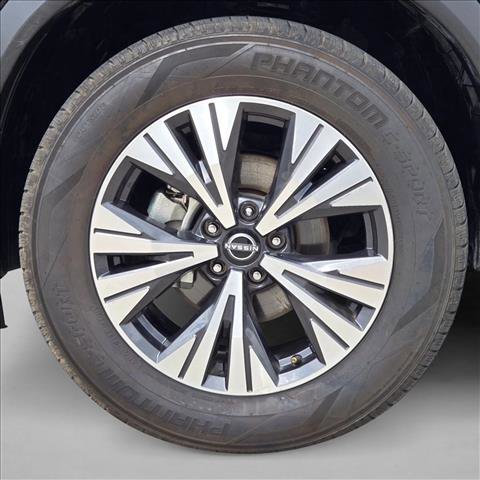 Used 2023 Nissan Rogue SV image 22