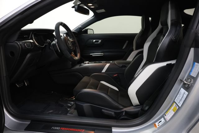 Used 2020 Ford Mustang Shelby GT500 w/ Carbon Fiber Track Pack RWD image 81