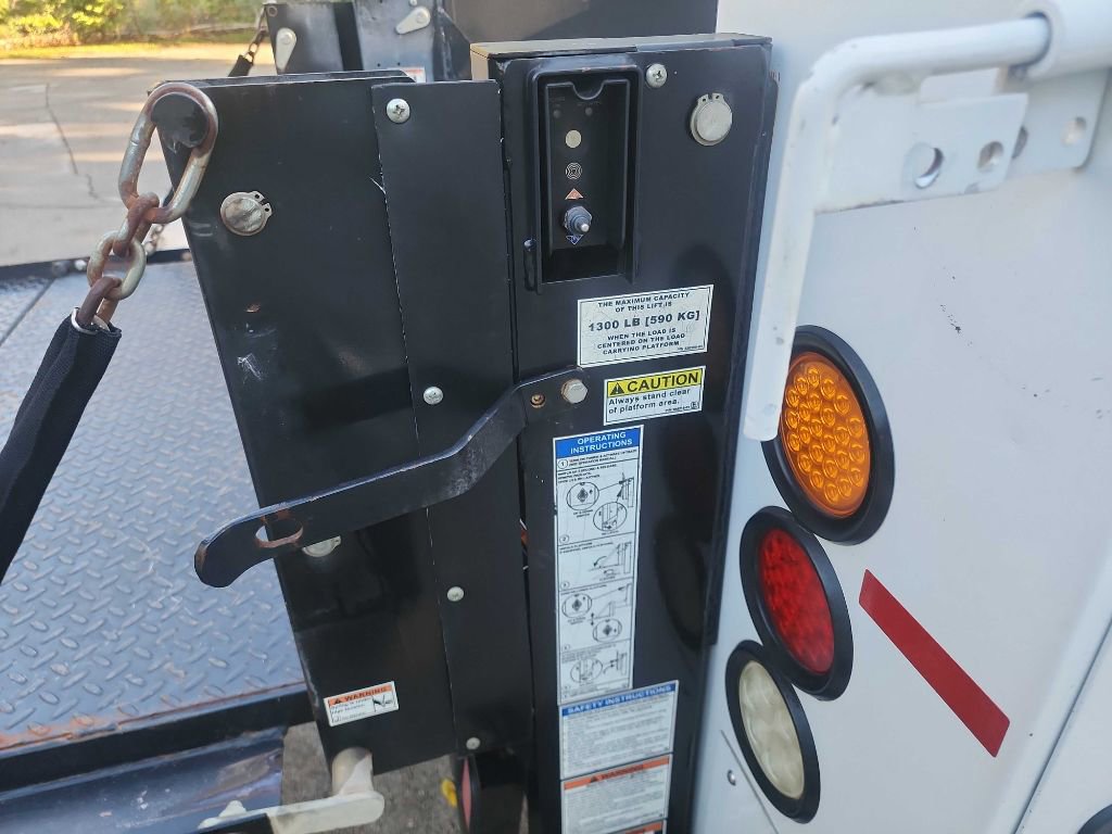 Used 2017 Ford F350 XL w/ Power Equipment Group image 8