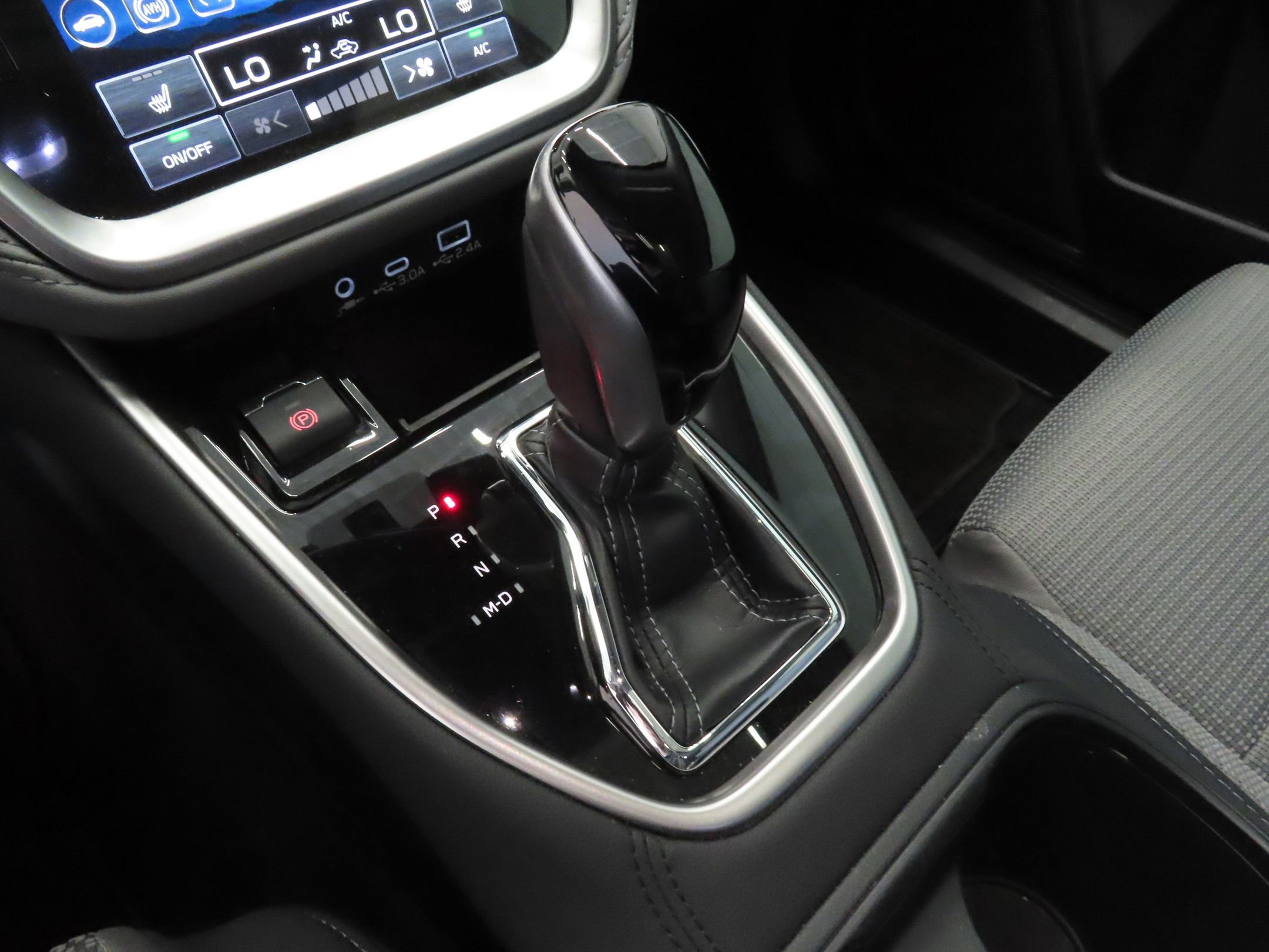 Certified 2025 Subaru Outback Premium w/ Popular Package #1 image 18