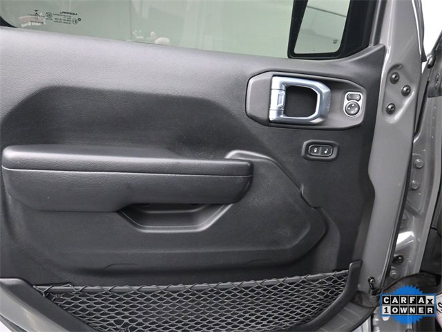 Used 2021 Jeep Gladiator Willys image 9