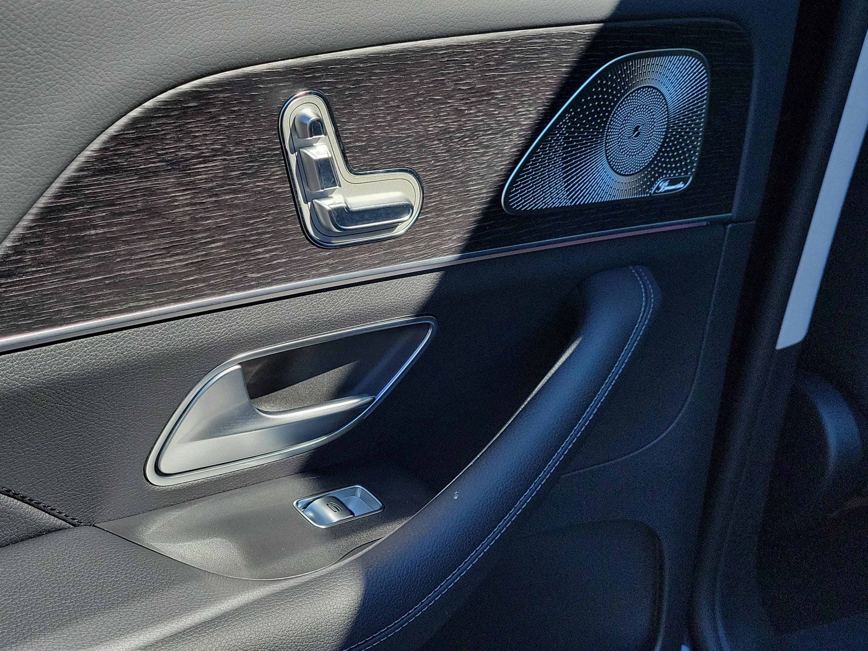 Certified 2026 Mercedes-Benz GLS 450 4MATIC image 7