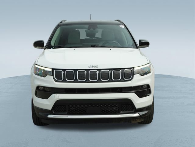Used 2022 Jeep Compass Limited w/ Elite Group image 2