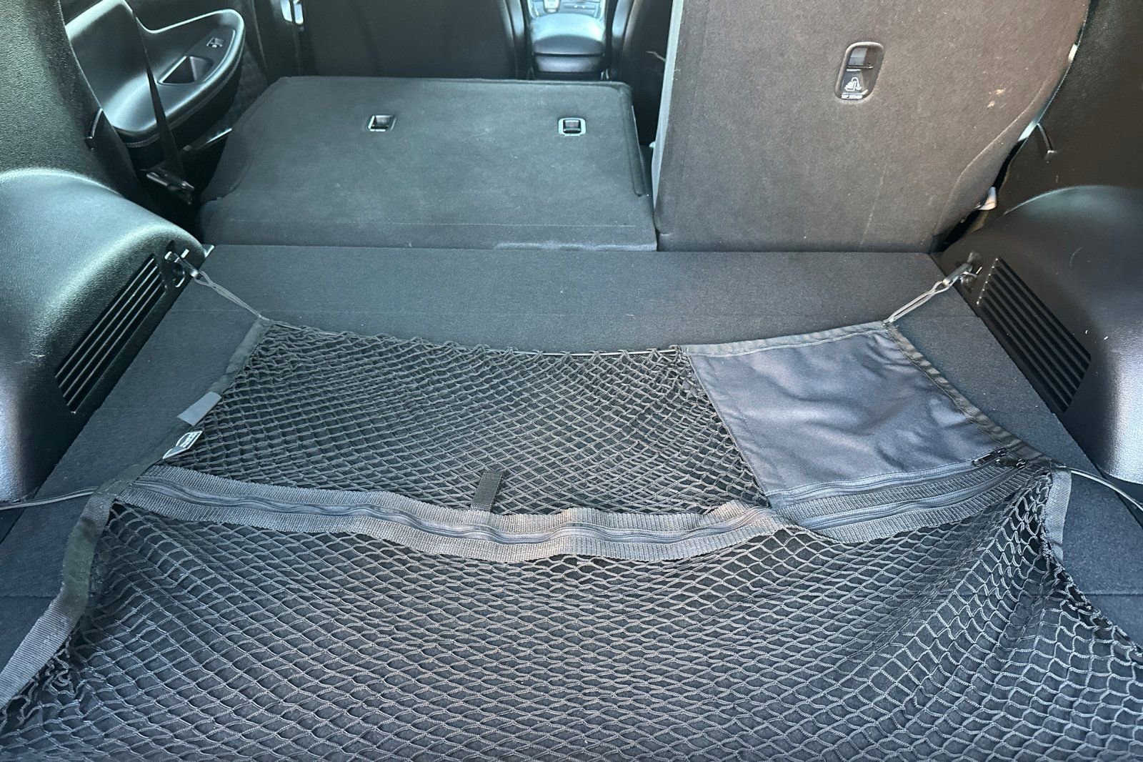 Used 2021 Hyundai Santa Fe SEL w/ Convenience + Premium Package image 17