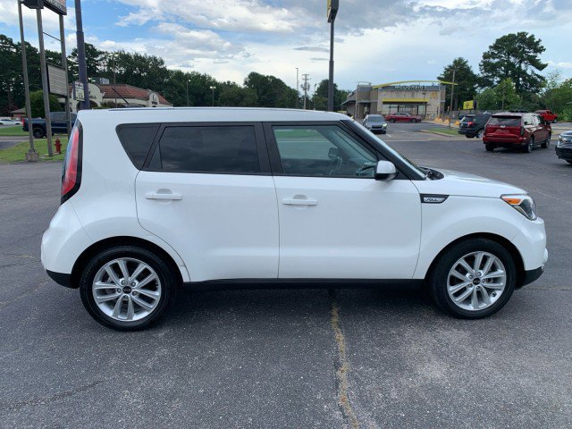 Used 2019 Kia Soul + FWD image 4