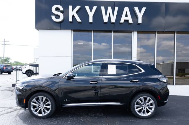 Used 2023 Buick Envision Avenir AWD/4WD image 2