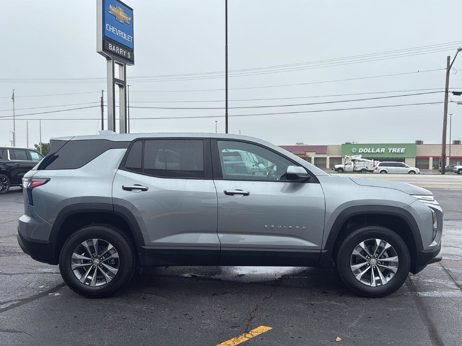 Used 2026 Chevrolet Equinox LT AWD/4WD image 6