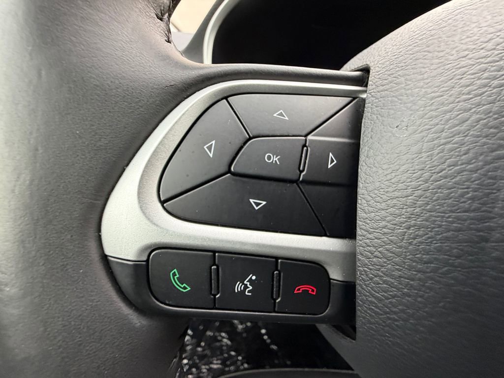 Used 2019 Jeep Compass Altitude image 22