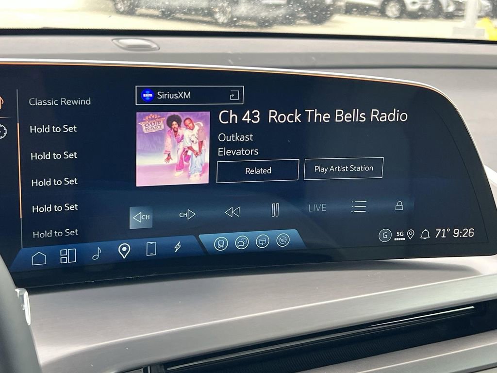 New 2026 Cadillac Vistiq Luxury image 17