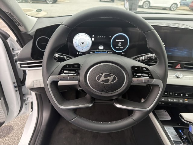 New 2026 Hyundai Elantra Limited FWD image 25
