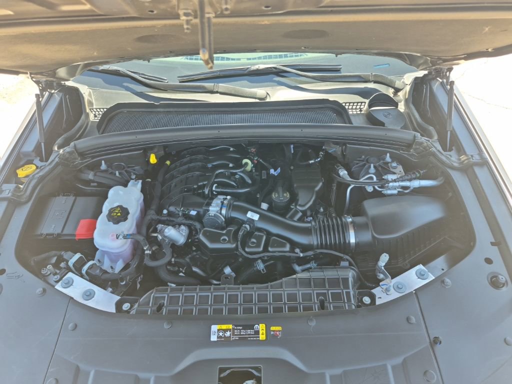 Used 2025 Jeep Grand Cherokee Altitude image 58