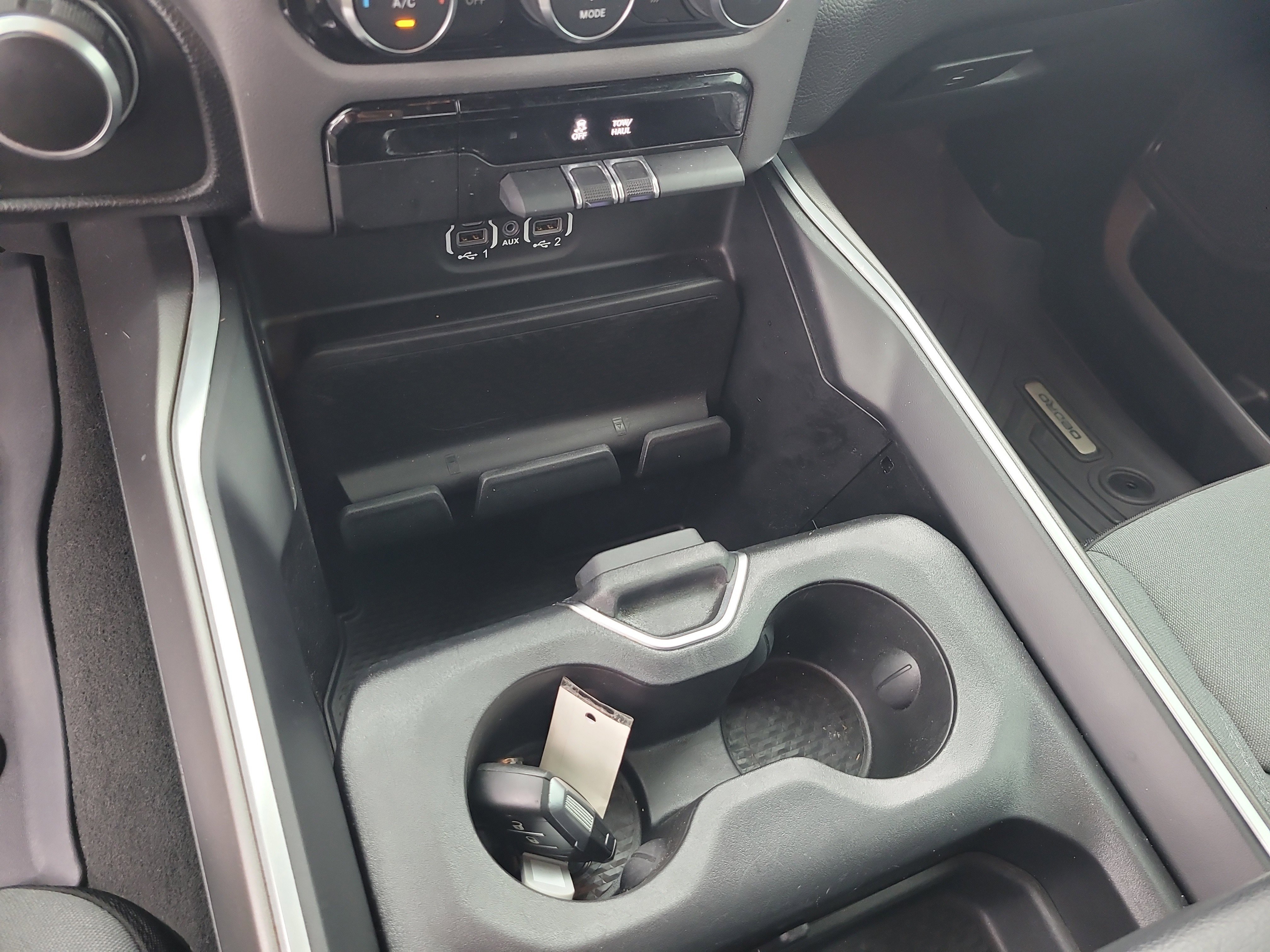 Used 2023 RAM 1500 Big Horn AWD/4WD image 25