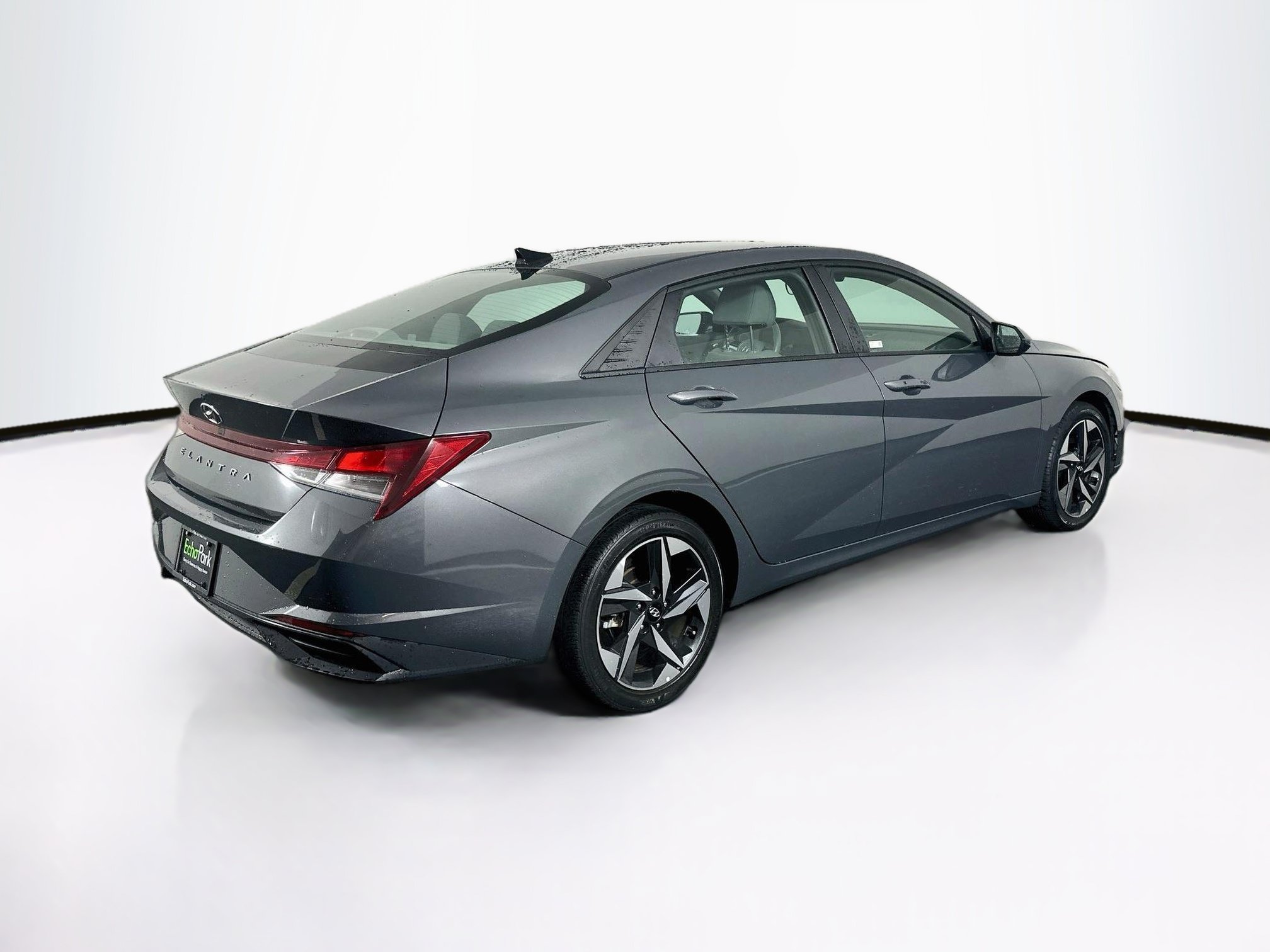 Used 2023 Hyundai Elantra SEL w/ Convenience Package FWD image 9