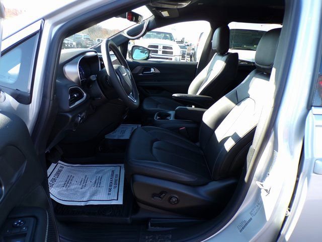 New 2026 Chrysler Voyager LX FWD image 15