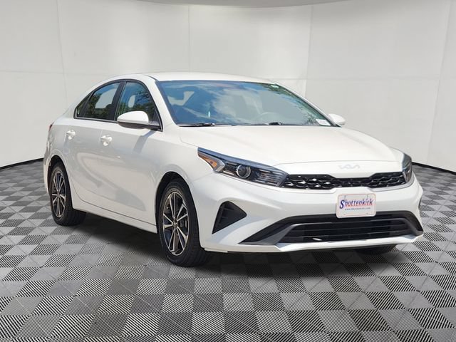 Used 2024 Kia Forte LXS FWD image 2