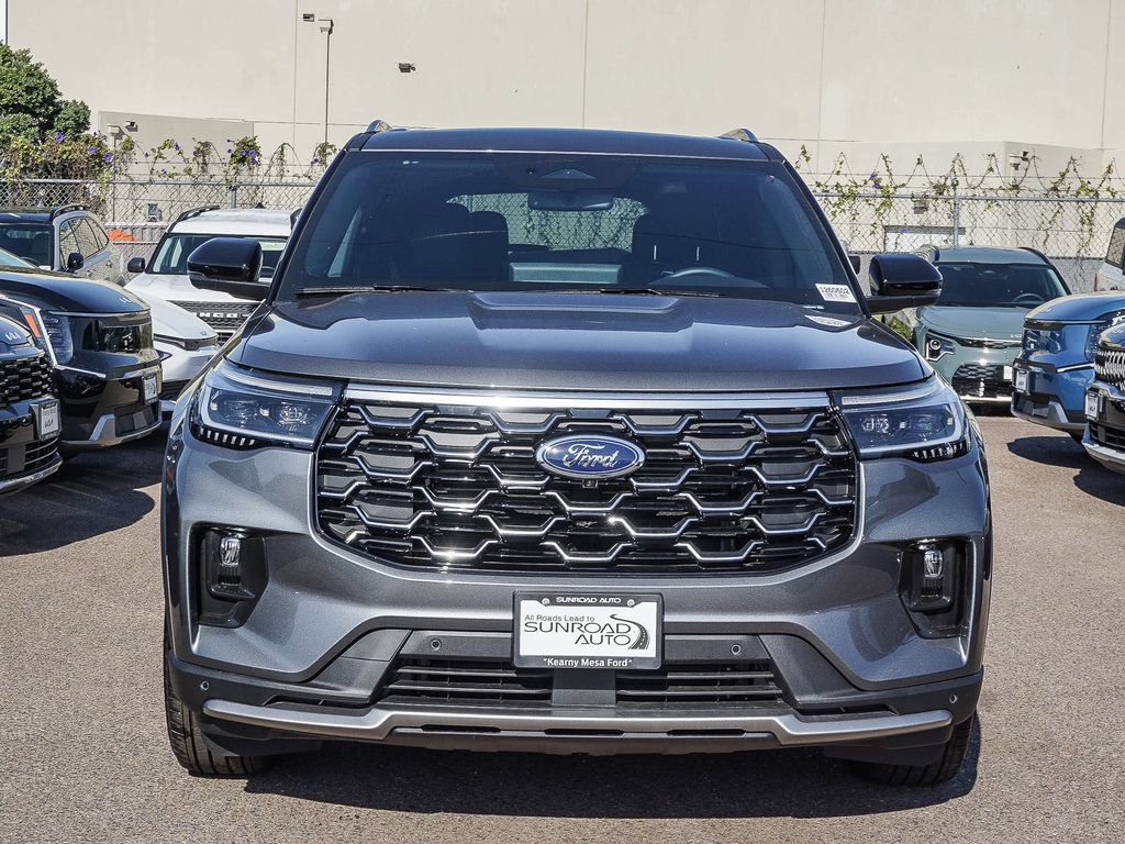 New 2026 Ford Explorer Platinum RWD image 2