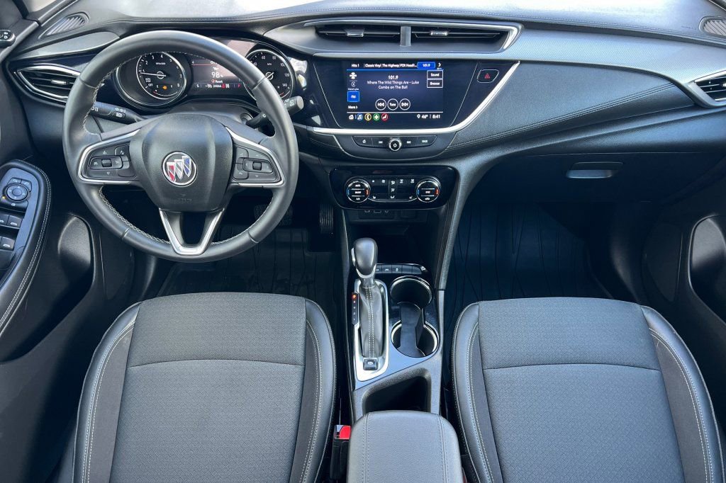 Used 2021 Buick Encore GX Select image 10
