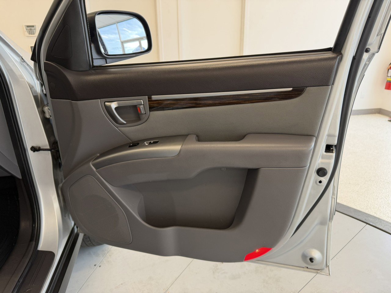 Used 2010 Hyundai Santa Fe GLS image 24