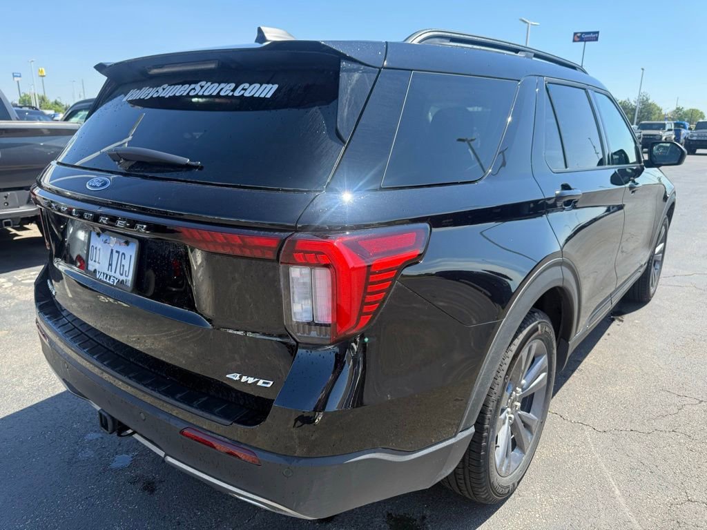 New 2026 Ford Explorer Active w/ Active Comfort Package AWD/4WD image 3