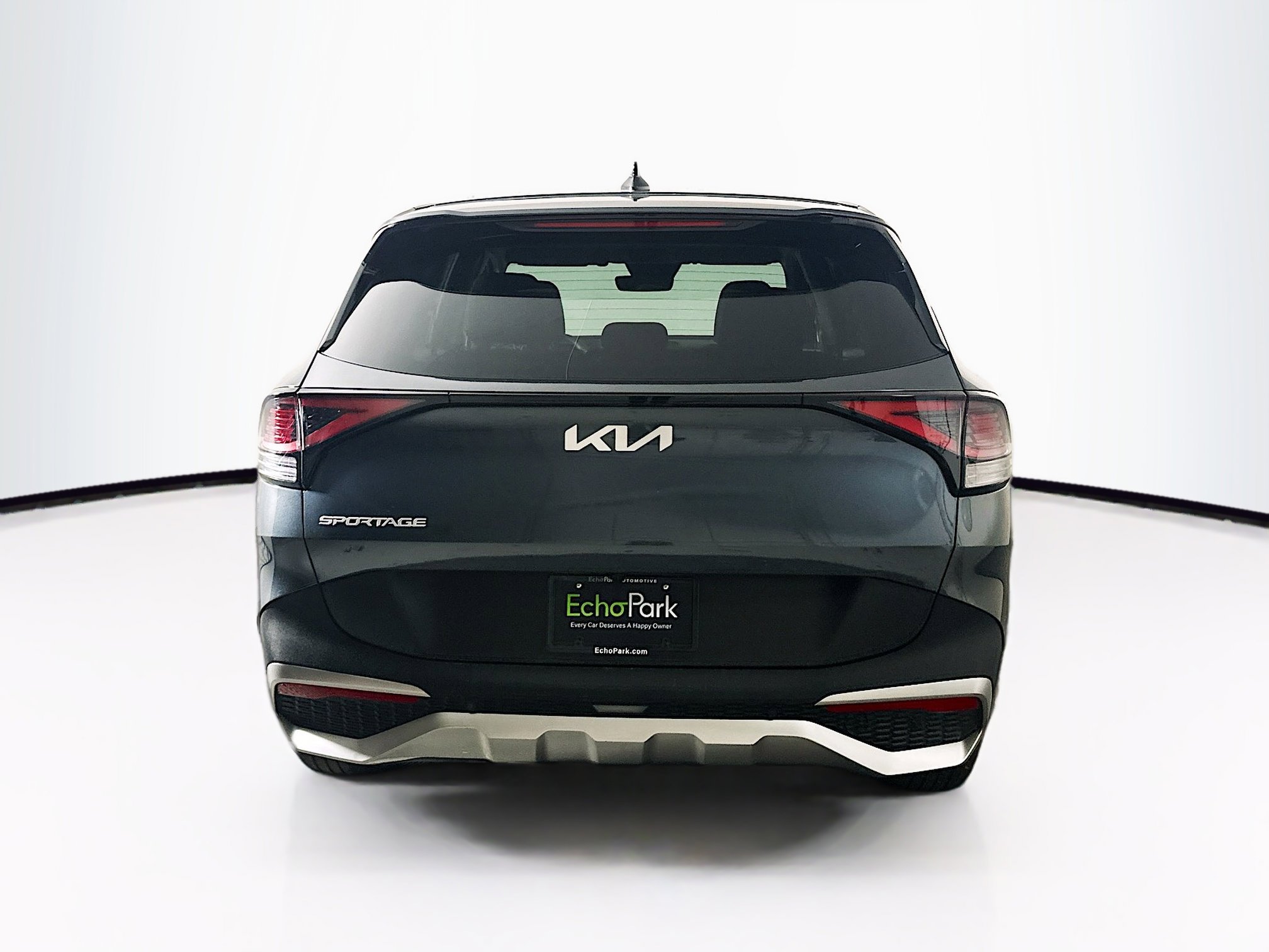 Used 2025 Kia Sportage LX image 7