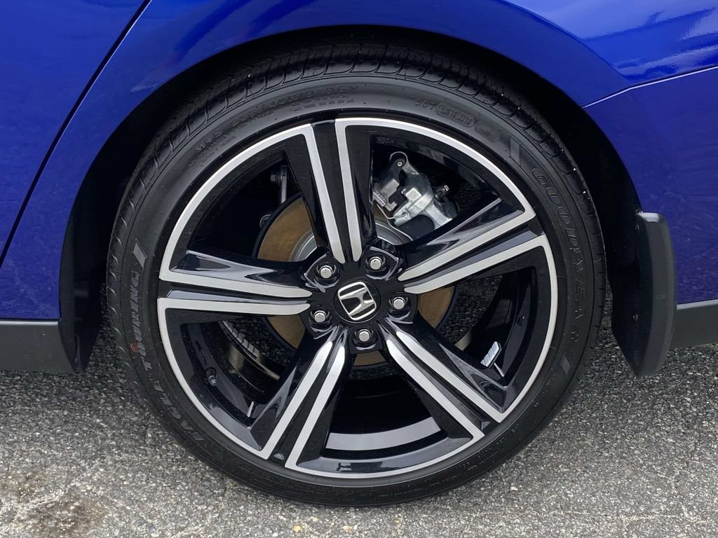 Certified 2025 Honda Accord Sport image 8