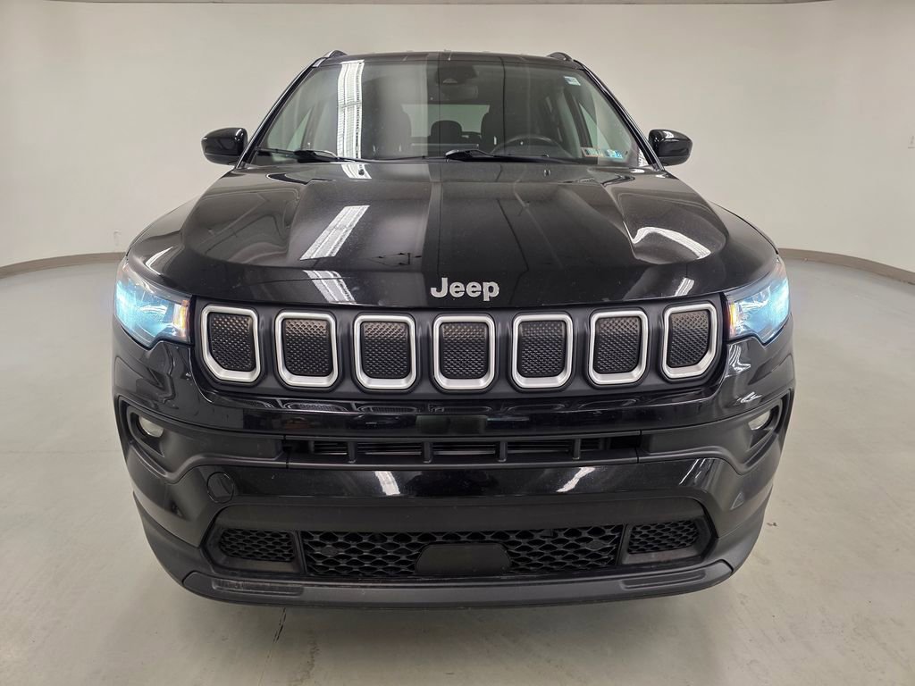 Used 2022 Jeep Compass Latitude video 2