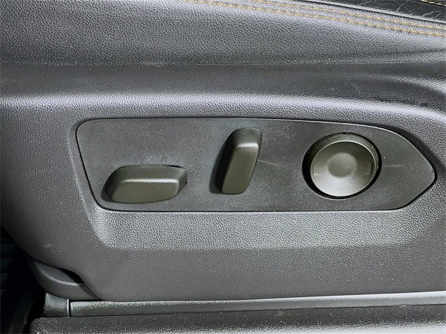 Used 2024 GMC Sierra 1500 AT4 w/ Technology Package image 11