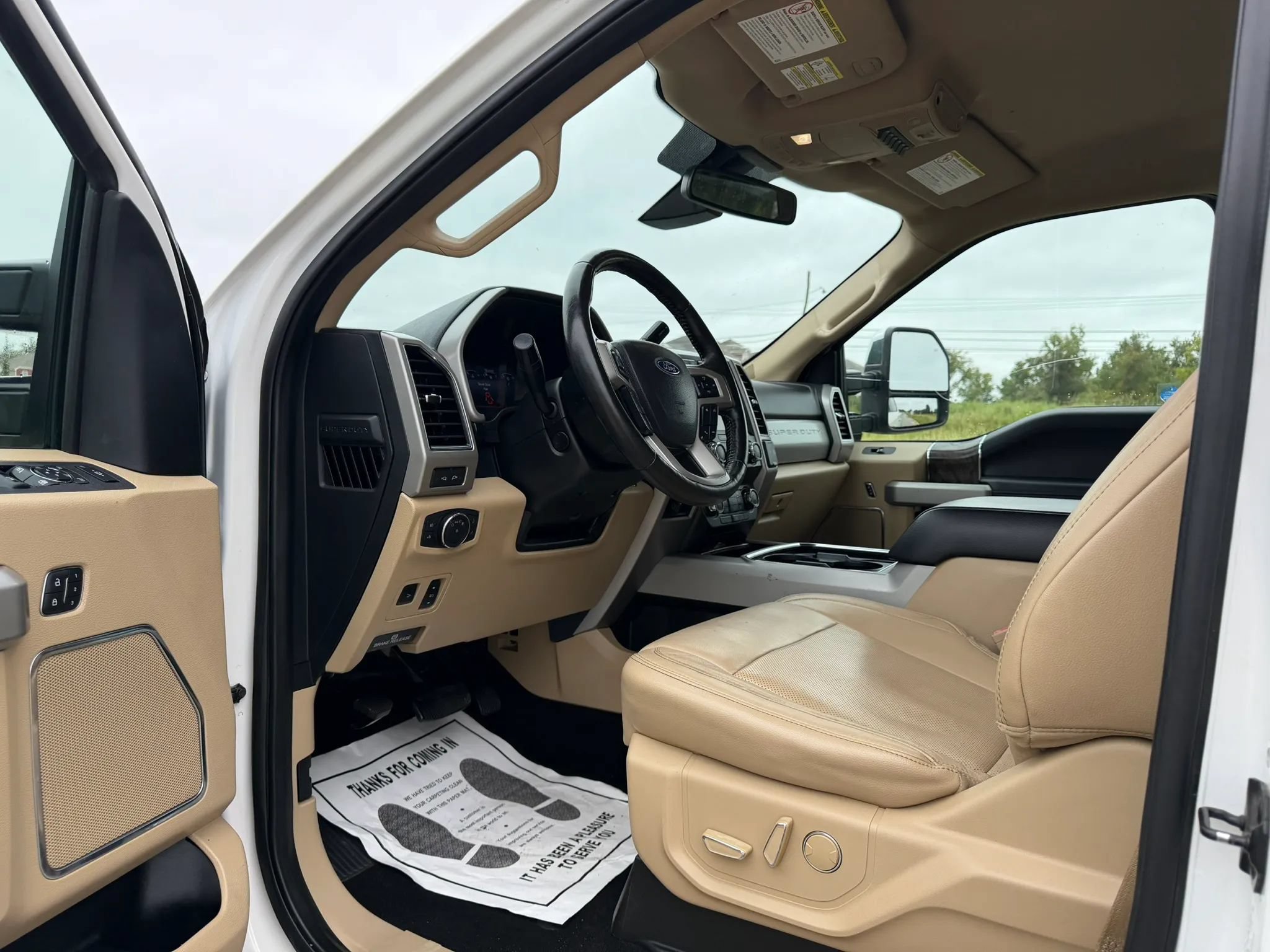 Used 2019 Ford F250 Lariat w/ Lariat Ultimate Package AWD/4WD image 19