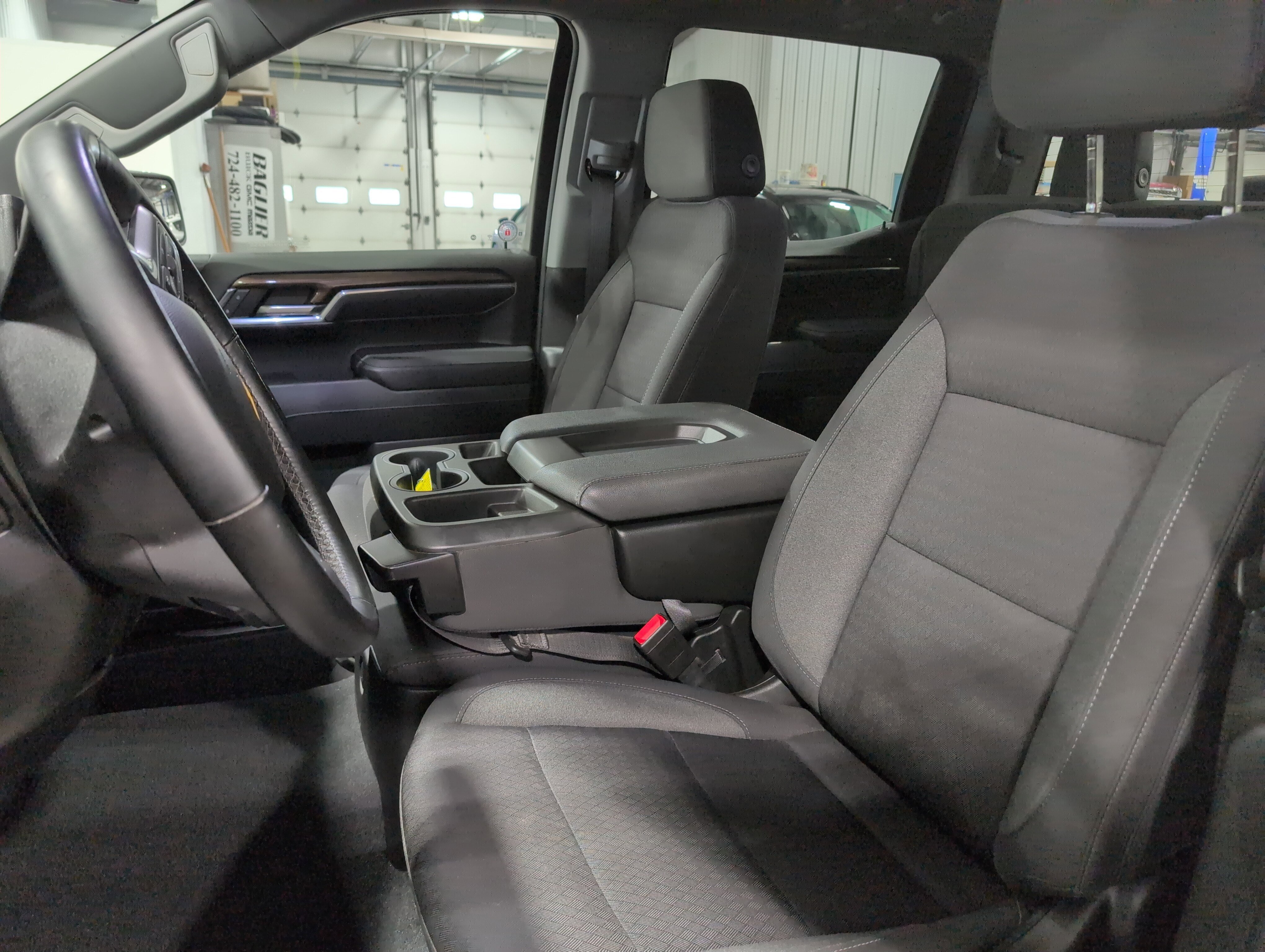 Used 2023 Chevrolet Silverado 1500 LT w/ Protection Package AWD/4WD image 9