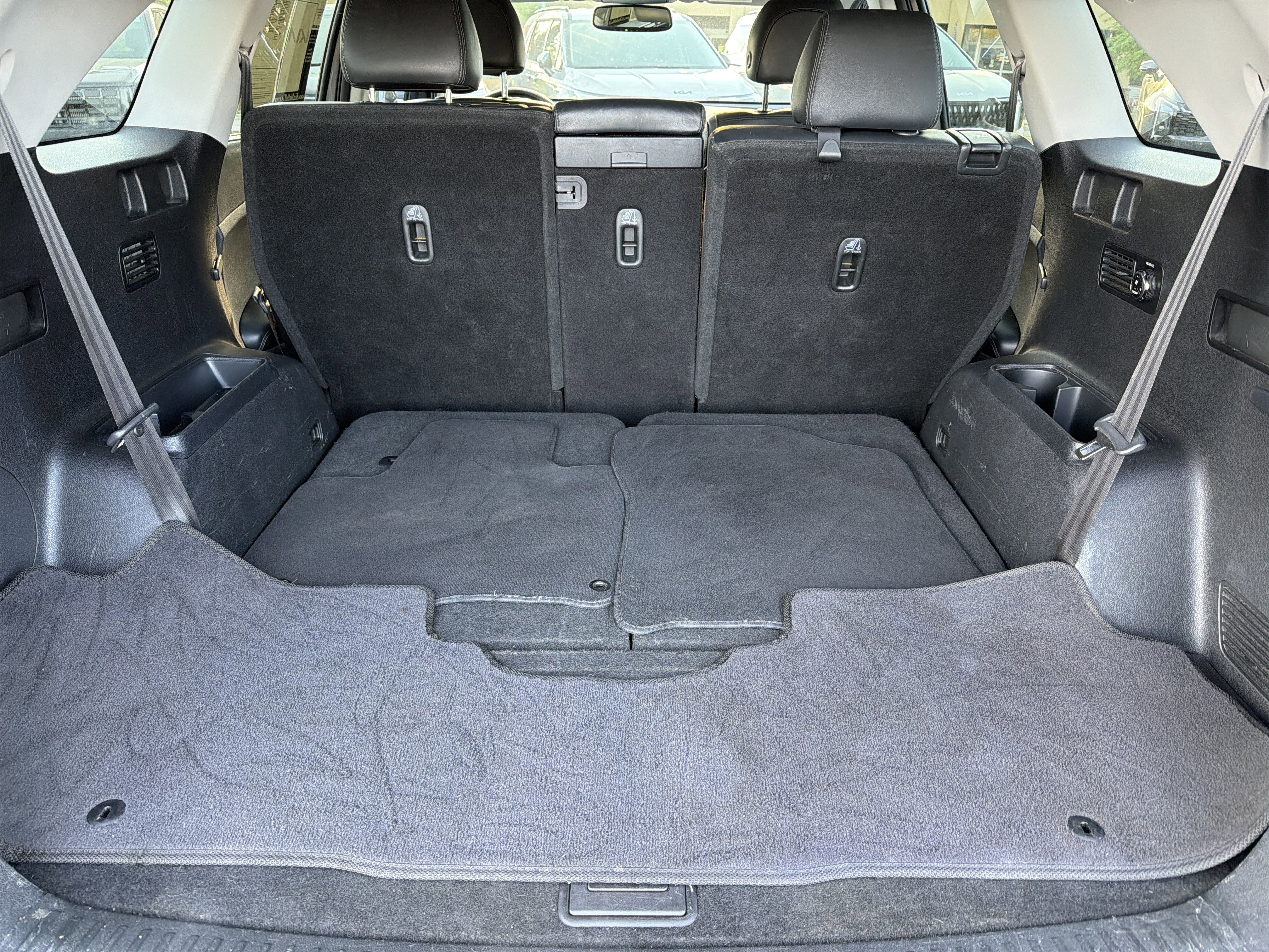 Used 2018 Kia Sorento EX image 16