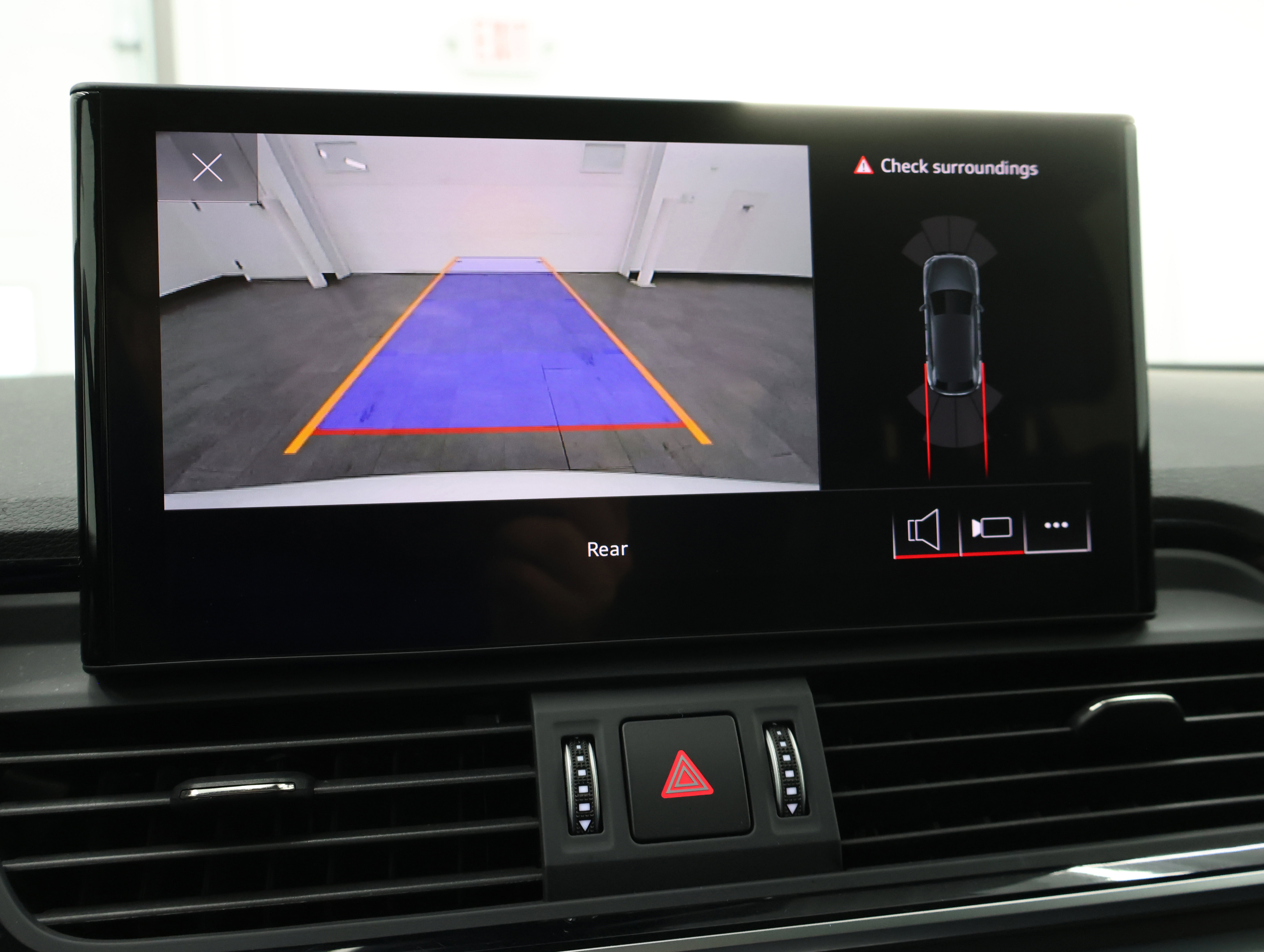 Used 2025 Audi Q5 2.0T Premium image 17