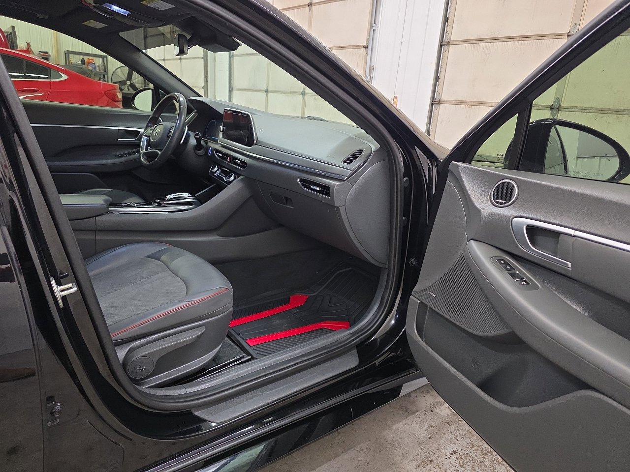 Used 2022 Hyundai Sonata SEL Plus w/ Preferred Accessory Package image 56