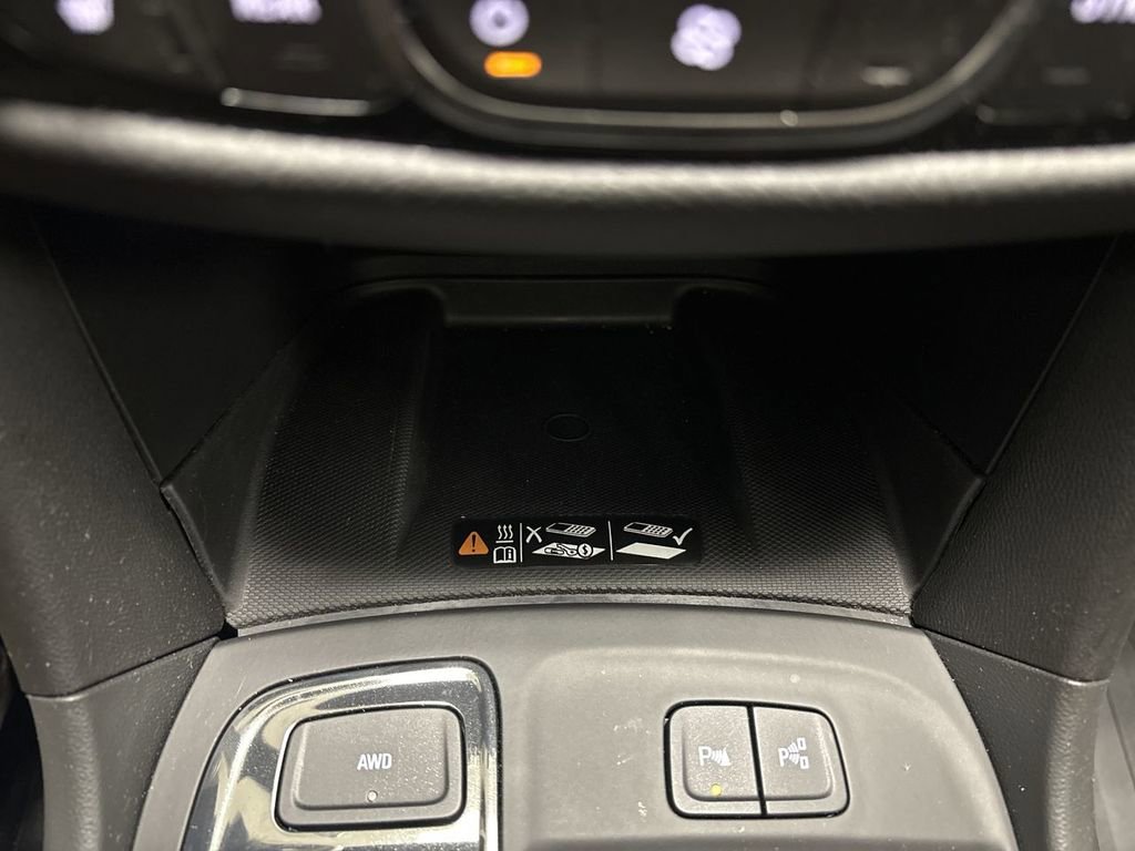 Used 2023 Chevrolet Equinox Premier image 65