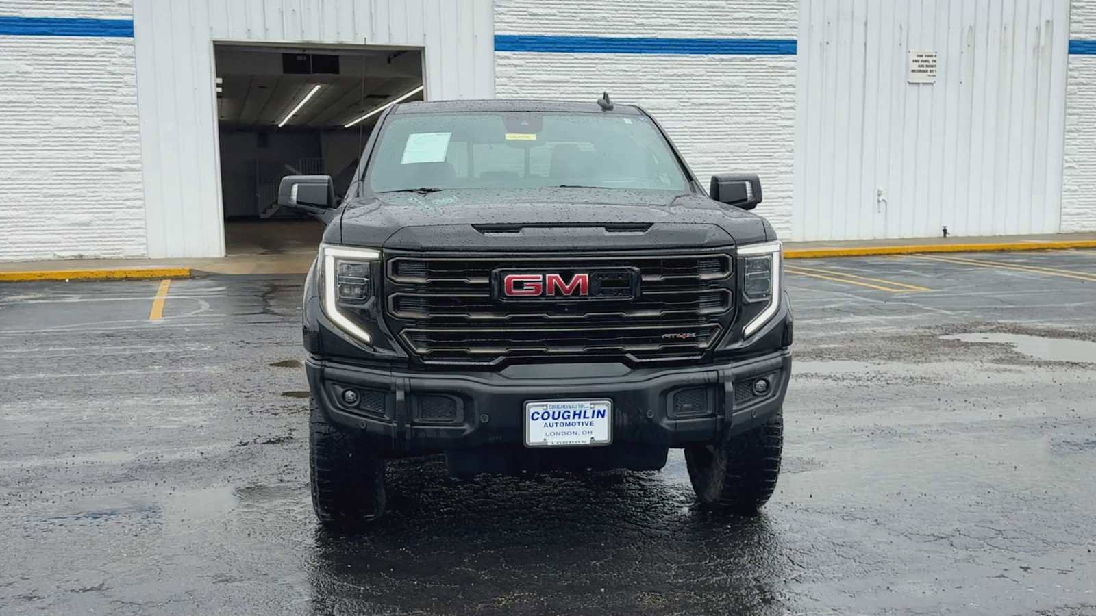 Certified 2024 GMC Sierra 1500 AT4X w/ AT4X AEV Edition AWD/4WD image 3