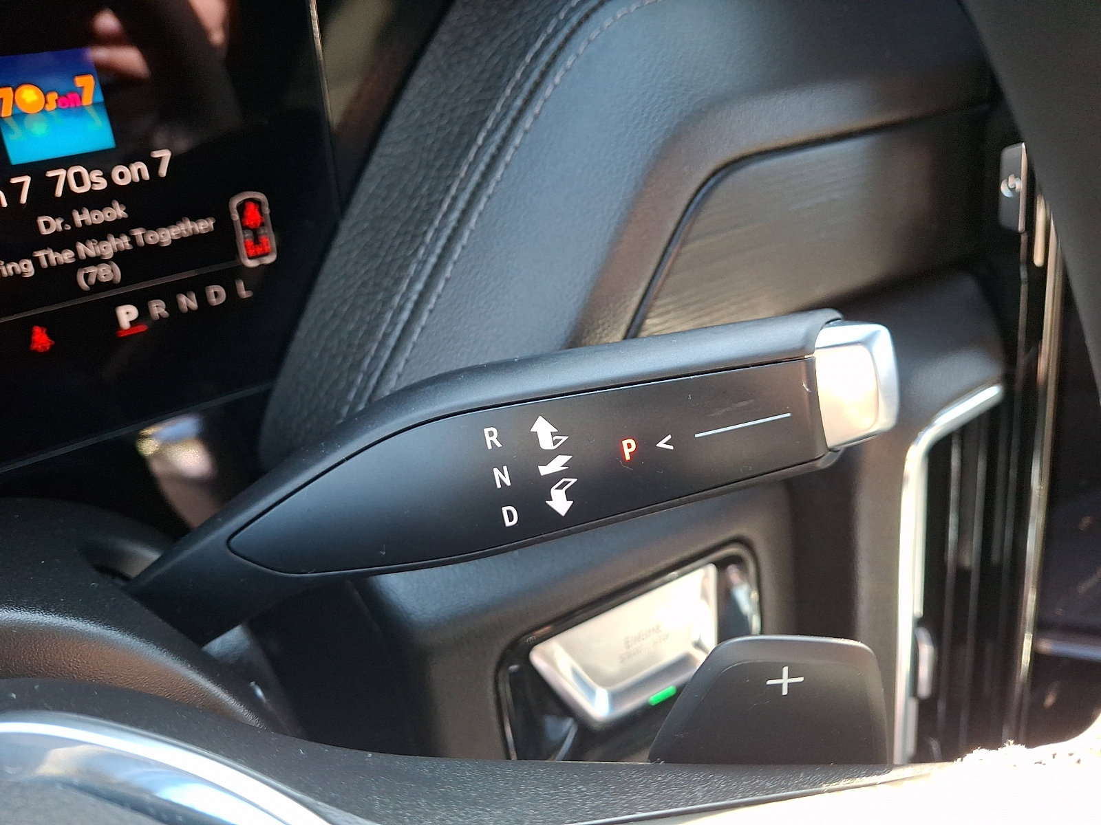 Used 2025 GMC Yukon XL Denali w/ Sun & Power Step Package image 16