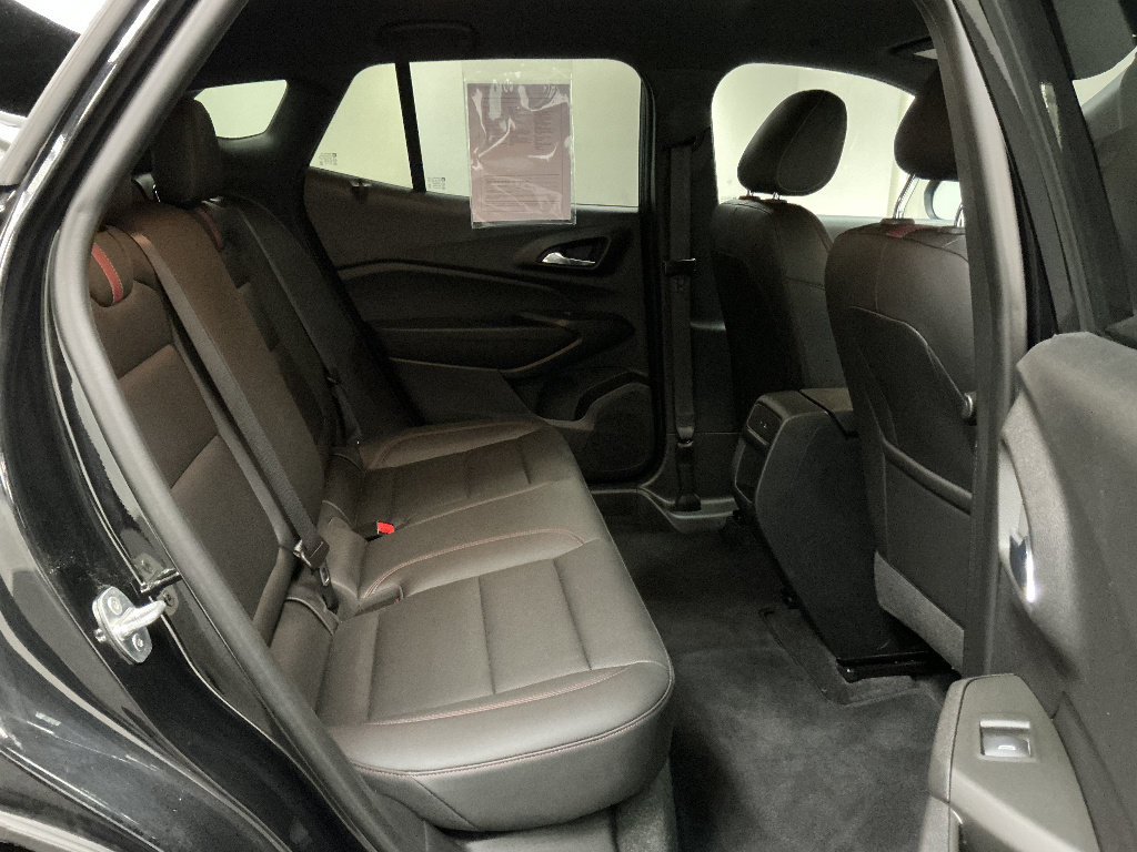 Certified 2024 Chevrolet Trax RS FWD image 28