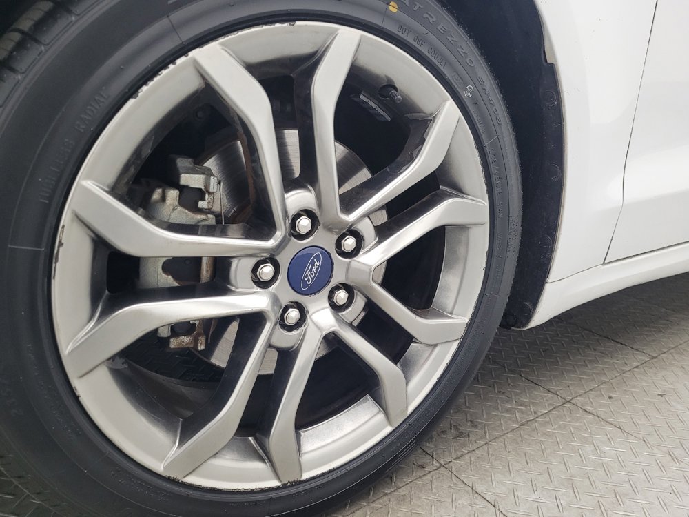 Used 2019 Ford Fusion SEL FWD image 31