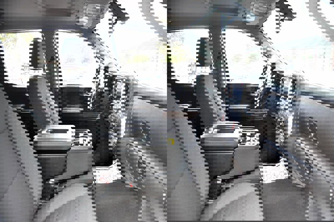 Used 2021 Chevrolet Silverado 1500 LT w/ LPO, Dark Essentials Package image 16