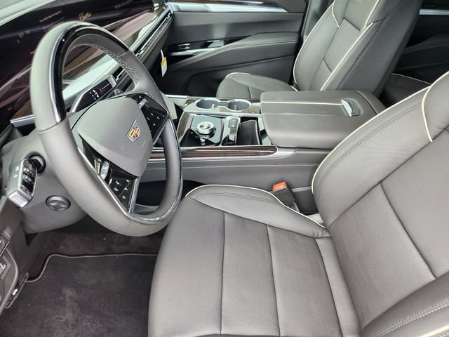 New 2026 Cadillac Escalade ESV Luxury w/ Touring Package AWD/4WD image 9