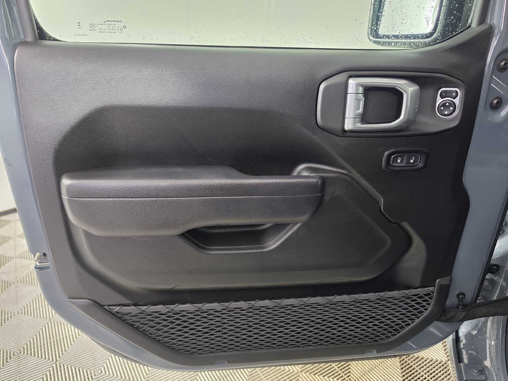 Used 2024 Jeep Wrangler Unlimited Sport AWD/4WD image 5