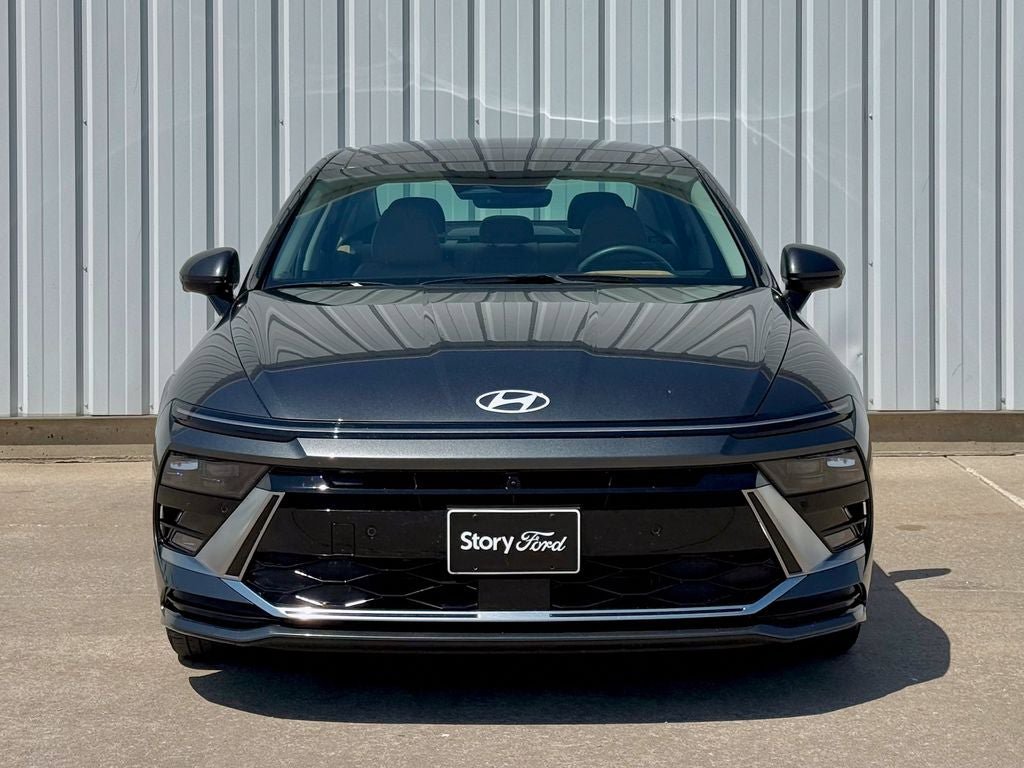 Used 2024 Hyundai Sonata Limited FWD image 9