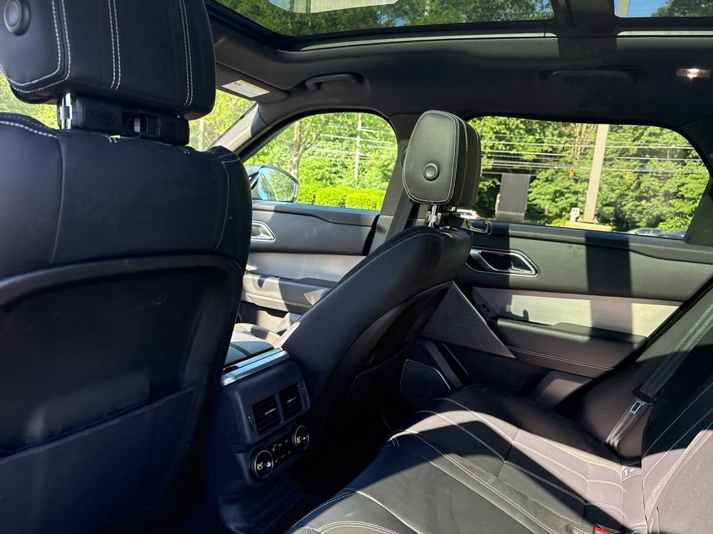 Used 2020 Land Rover Range Rover Velar R-Dynamic S AWD/4WD image 12