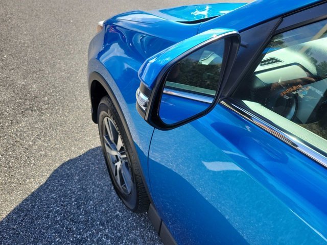 Used 2018 Toyota RAV4 XLE image 18