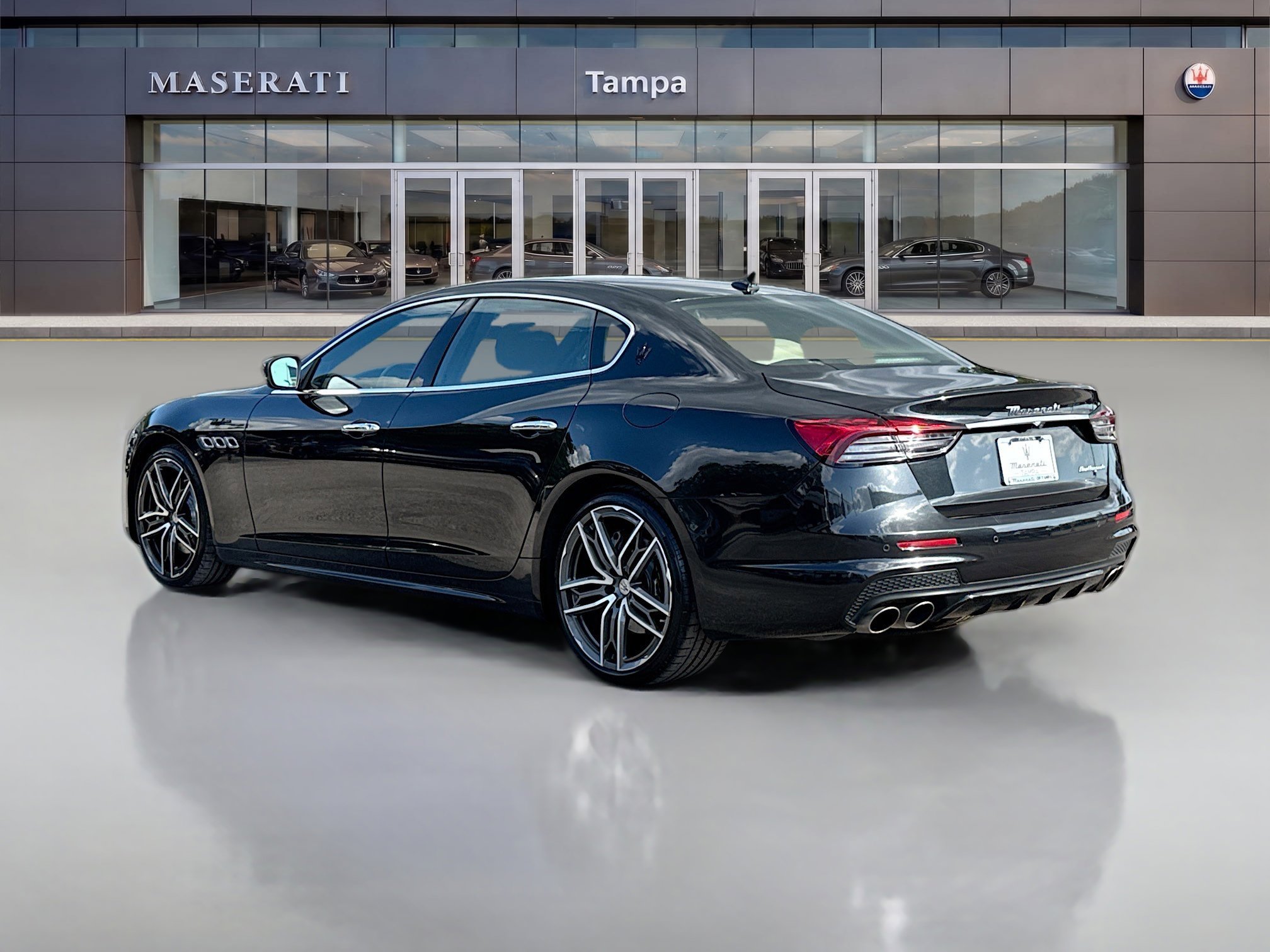 Used 2022 Maserati Quattroporte Modena RWD image 5