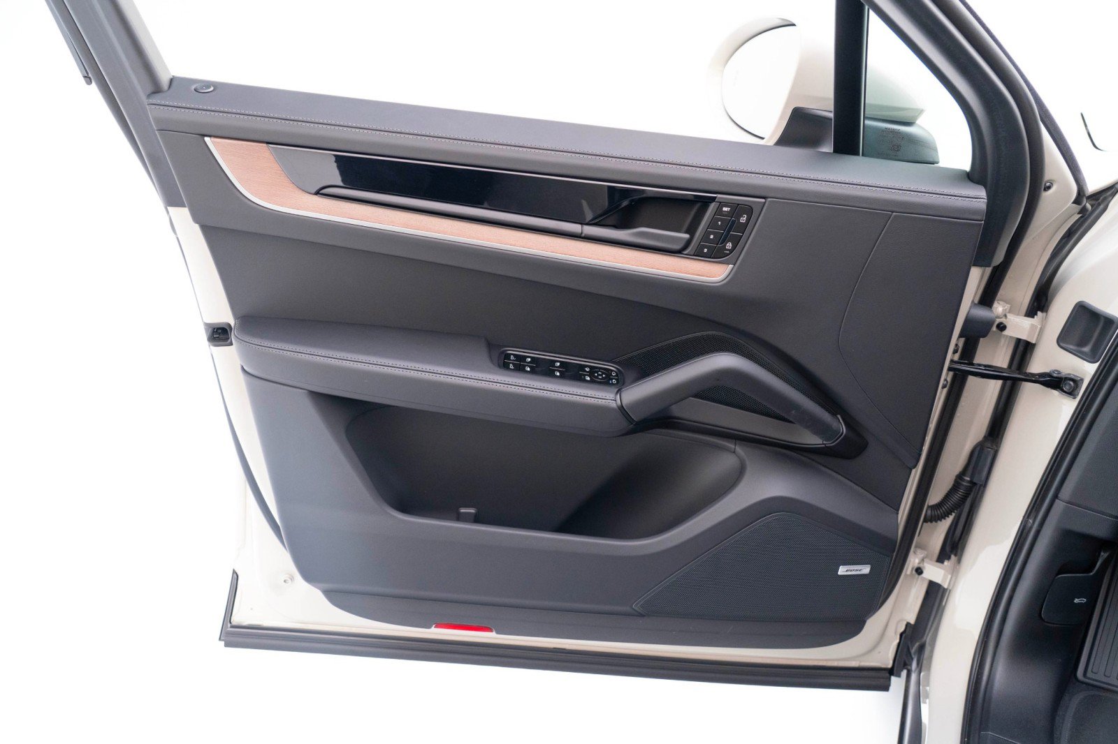 New 2025 Porsche Cayenne image 20