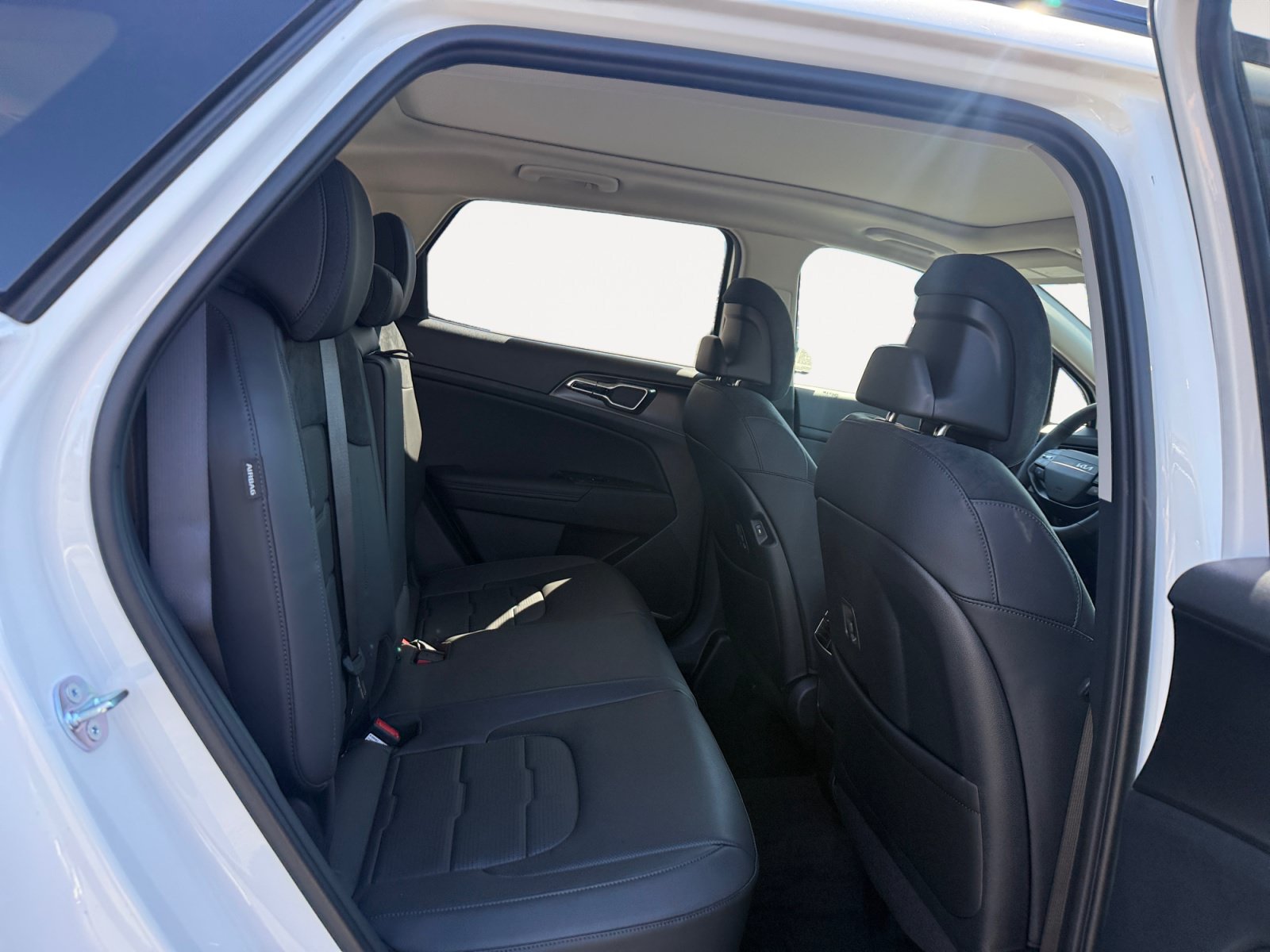 New 2027 Kia Sportage SX Prestige AWD/4WD image 18