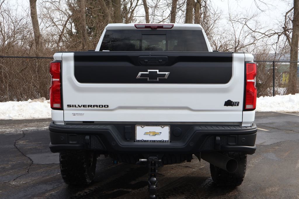 Certified 2024 Chevrolet Silverado 2500 ZR2 w/ ZR2 Bison Edition image 9