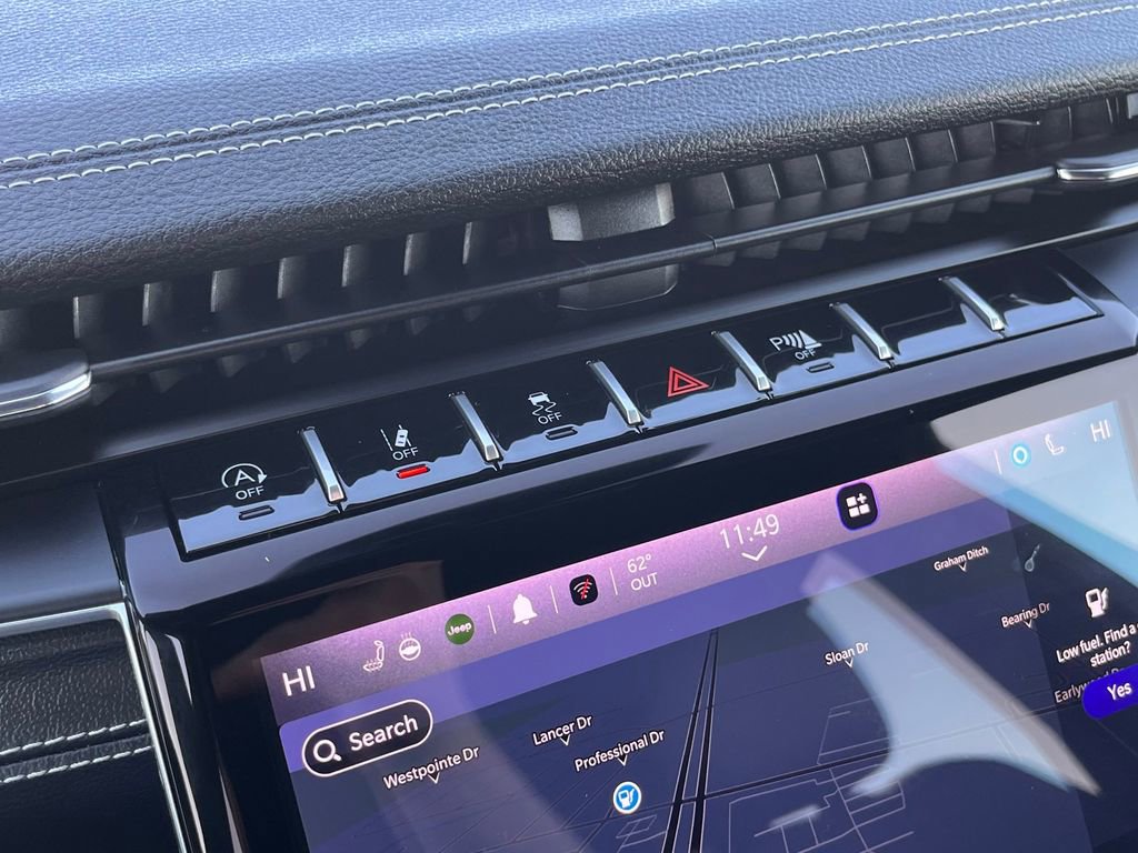 Used 2024 Jeep Grand Cherokee Limited image 26